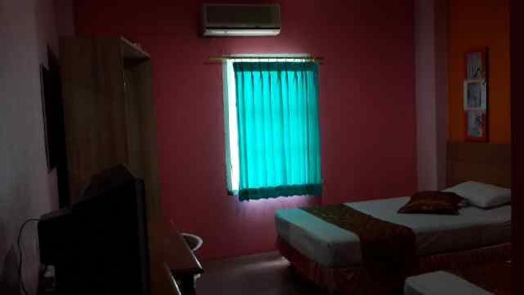 The Waigo Hotel Sorong Habitación foto